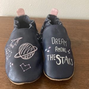 Robeez soft sole baby shoes size 18-24 months